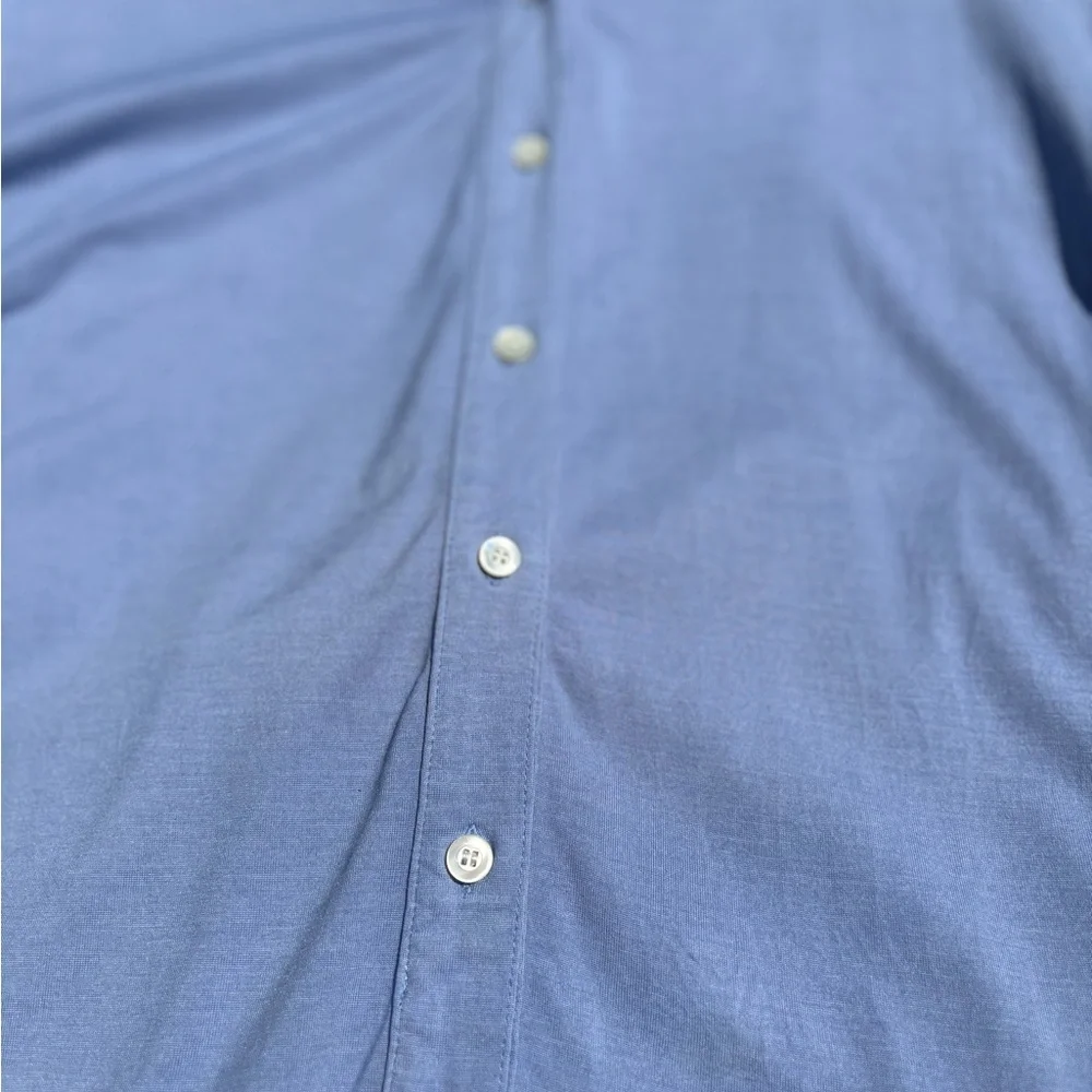 J. McLaughlin Light French Blue Casual Button Down Shirt. Size Large - Picture 8 of 9